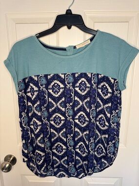 Rewind Teal and Navy Patterned Short Sleeve Top